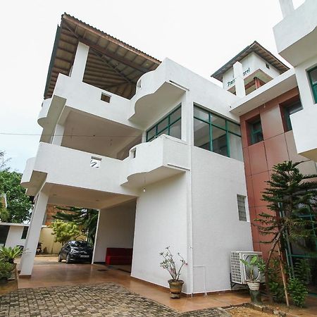 Oyo 290 Night Station Hotel Panadura Exterior foto