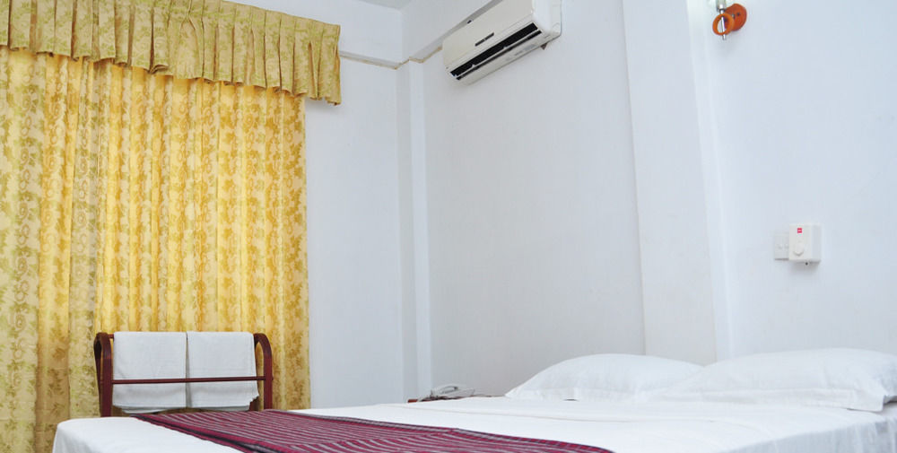 Oyo 290 Night Station Hotel Panadura Exterior foto
