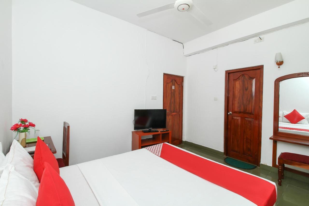 Oyo 290 Night Station Hotel Panadura Exterior foto