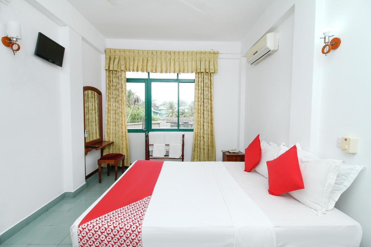 Oyo 290 Night Station Hotel Panadura Exterior foto